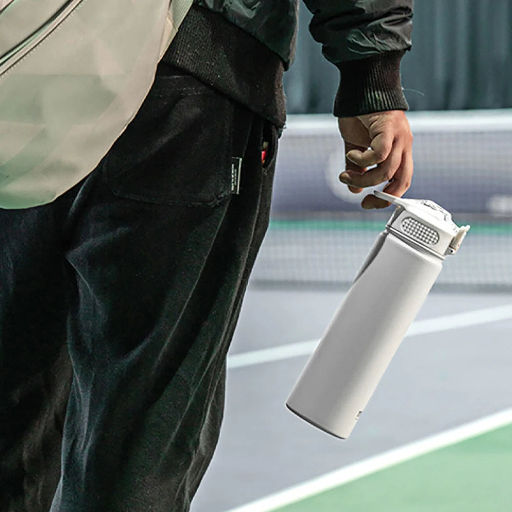 TYESO 600ML/750ML Insulated Stainless Steel Bottle with Straw Lid