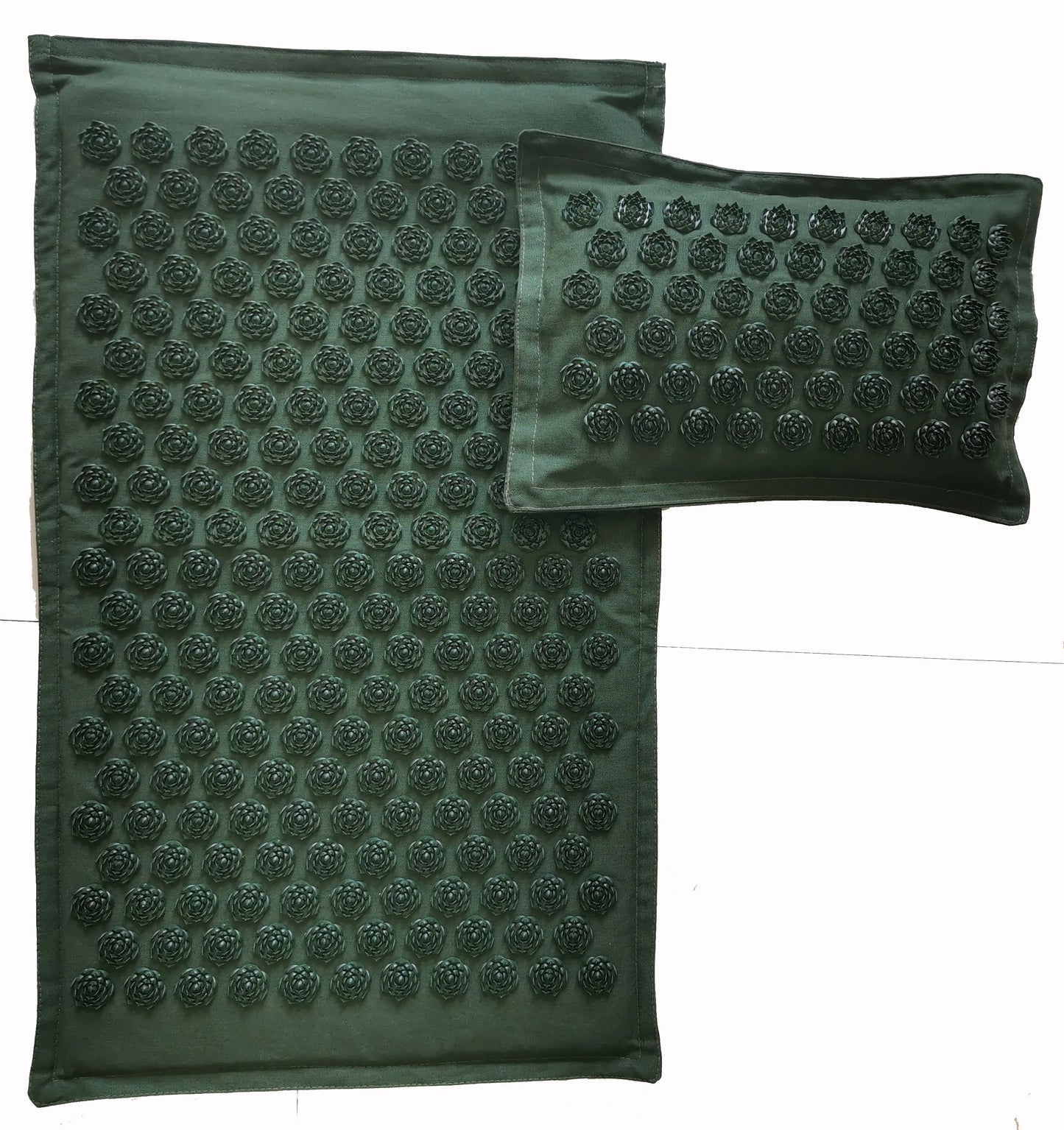 Natural Coconut Palm Acupressure Mat and Pillow Set – Lotus Spike Massage for Back, Neck, and Foot Relaxation